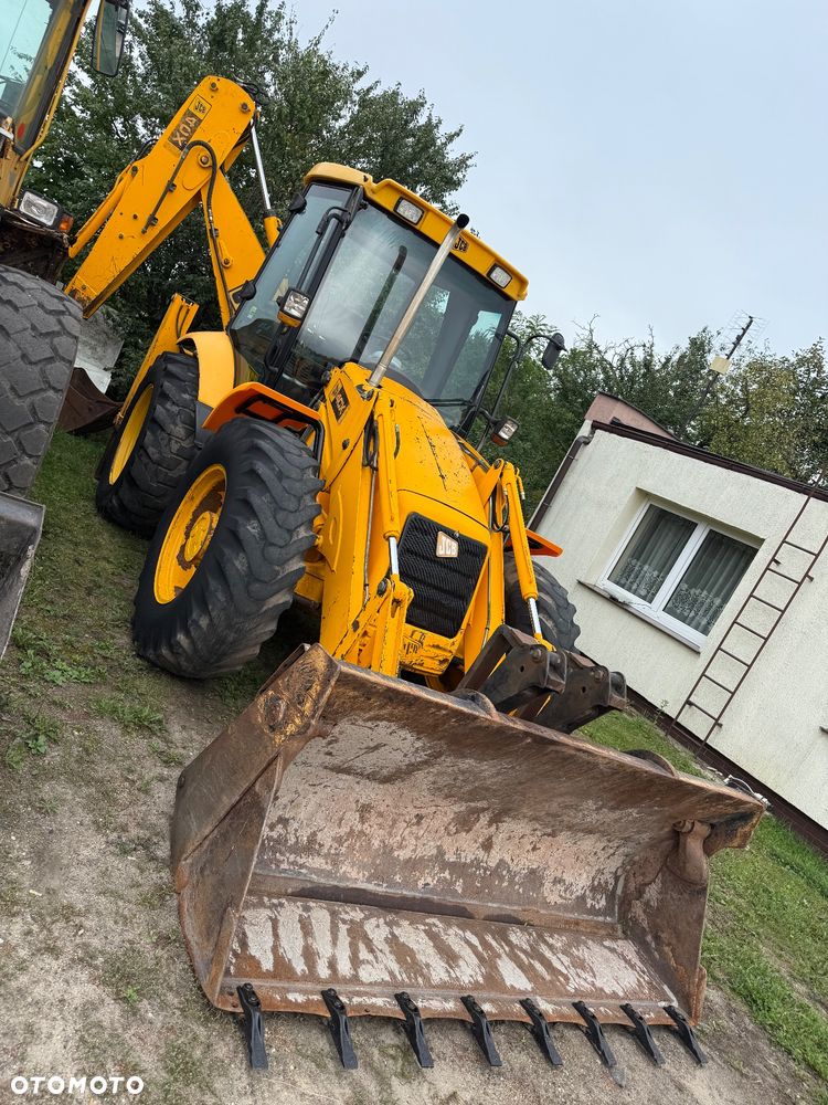 JCB 4CX SUPER 2002 rok na Umowe kupna stan bdb - 3