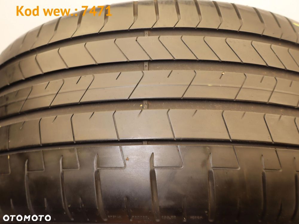 Pirelli P ZERO TM - 255/40 R19 - 8