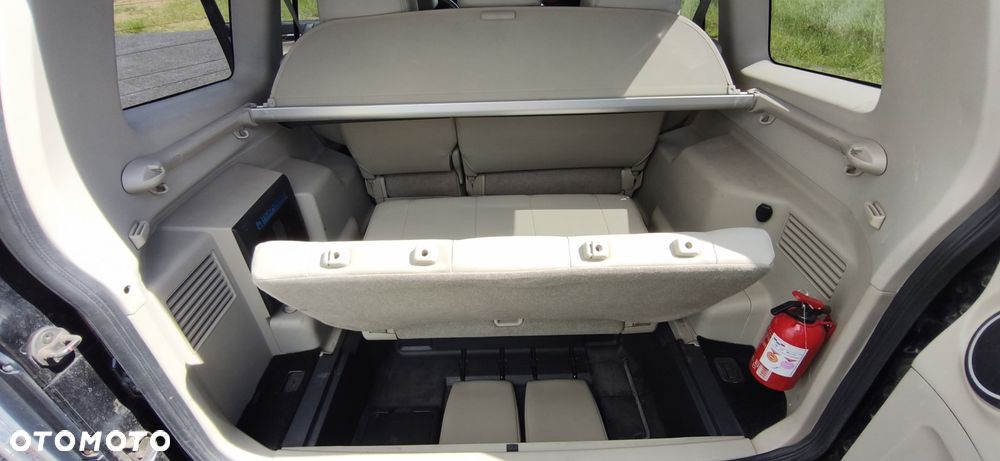Mitsubishi Pajero - 31