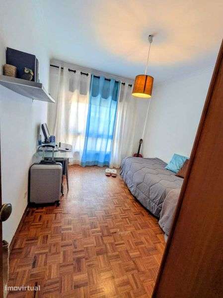 Apartamento T3 com arrecadação e garagem em S. Carlos - Grande imagem: 5/11