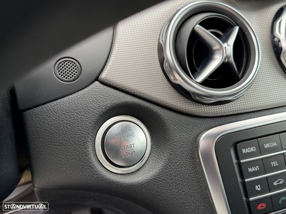 Mercedes-Benz GLA 180 d Style - 20