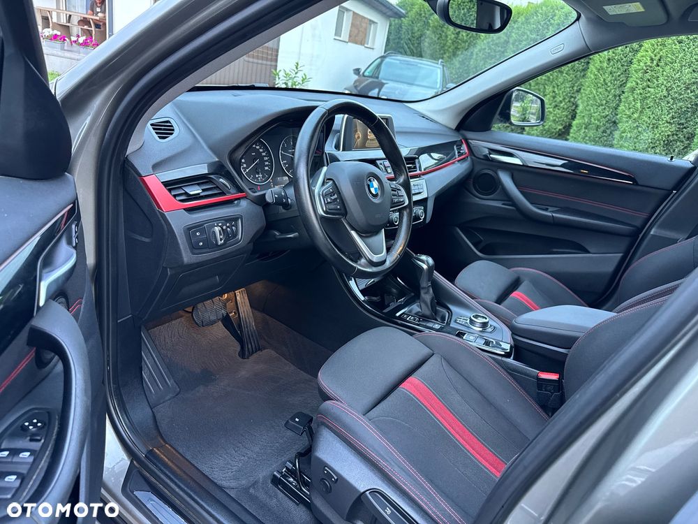 BMW X1 xDrive18d Sport Line - 6