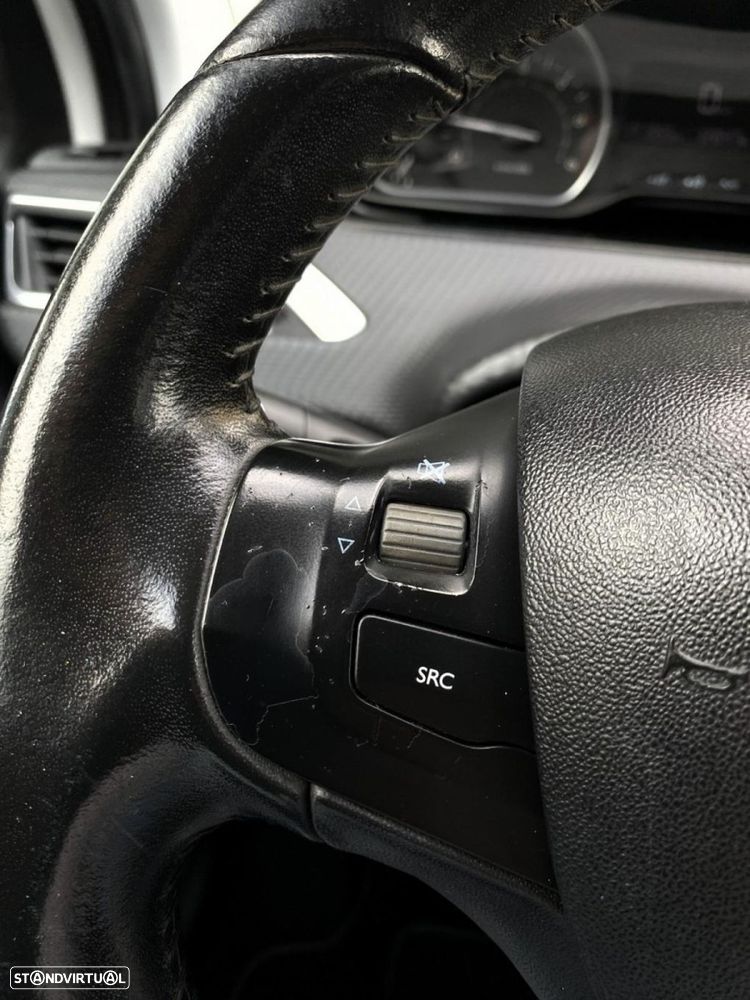 Peugeot 208 1.6 BlueHDi Style - 22