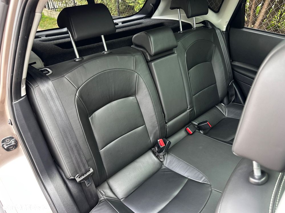 Nissan Qashqai 1.6 dCi 4 x 4 DPF Start/Stop tekna - 24