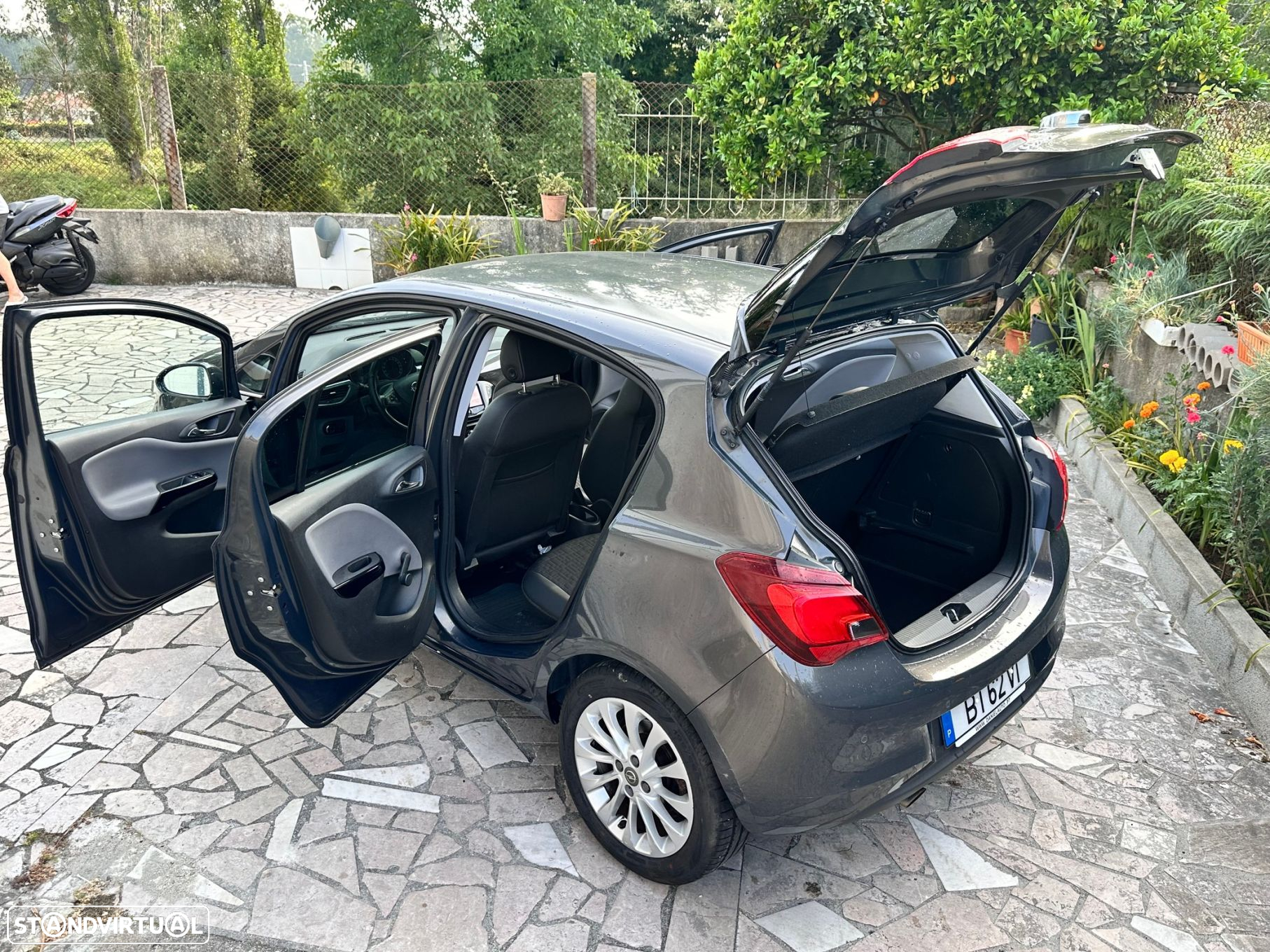 Opel Corsa 1.4 Cosmo - 3