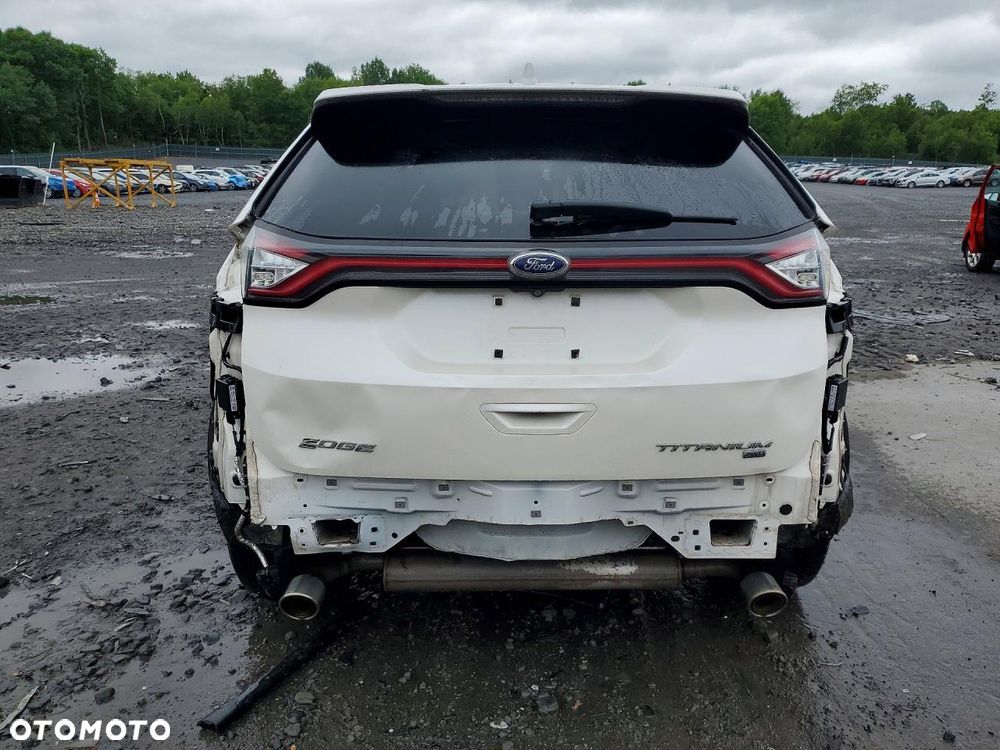 Ford Edge - 9