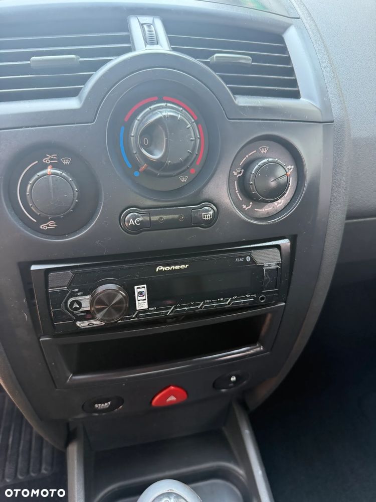 Renault Megane 1.5 dCi Confort Dynamique - 6