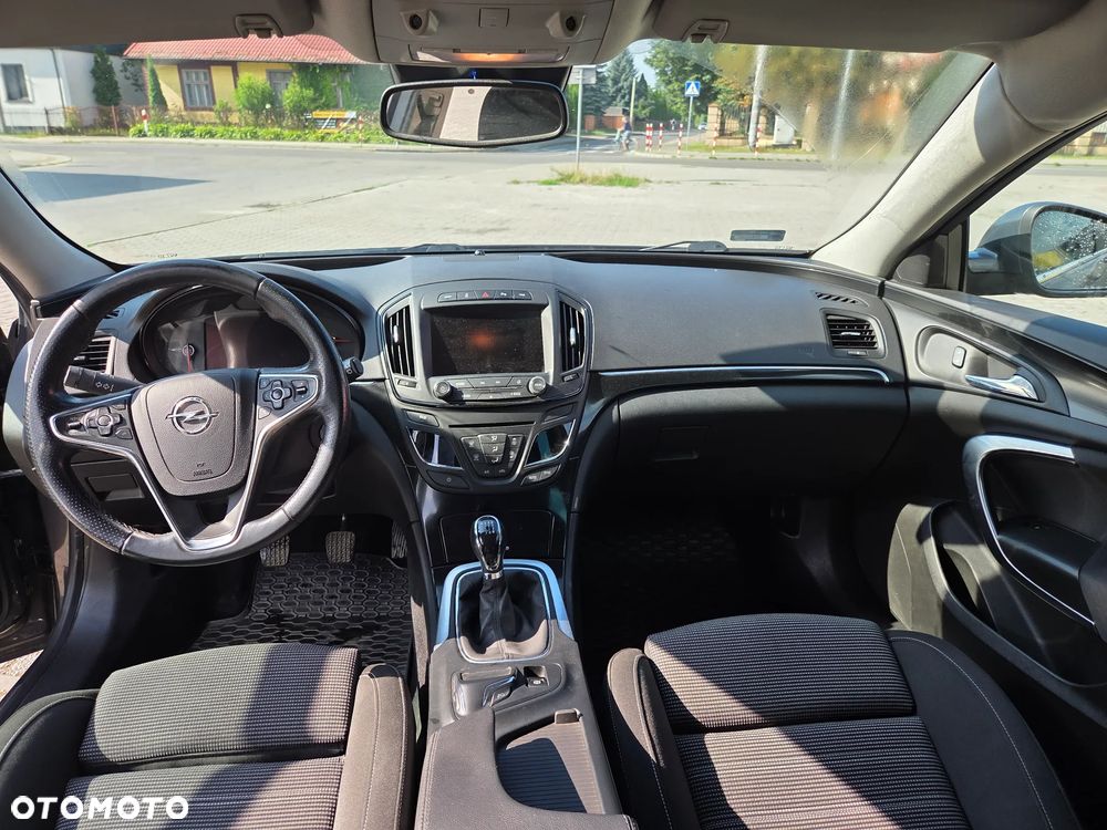 Opel Insignia - 16