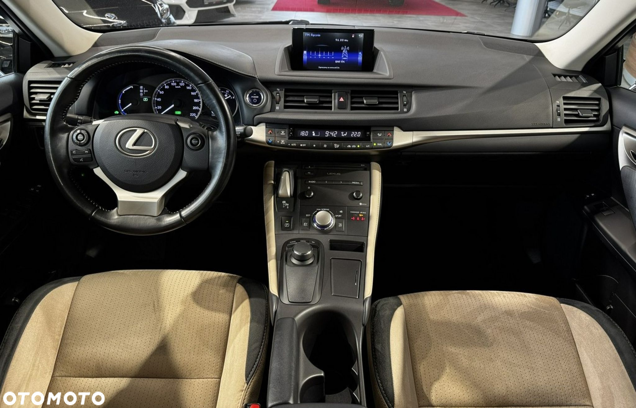 Lexus CT - 19