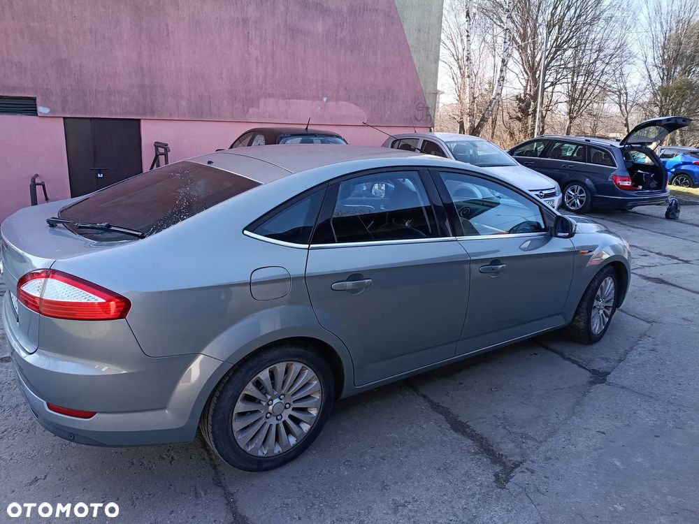 Ford Mondeo 2.0 Ghia - 4