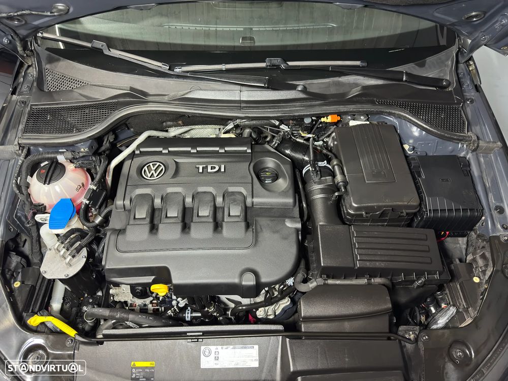 VW Scirocco 2.0 TDI Blue Motion Technologie Club - 28