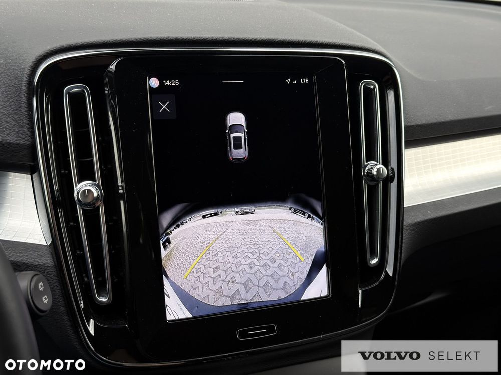 Volvo XC 40 - 29