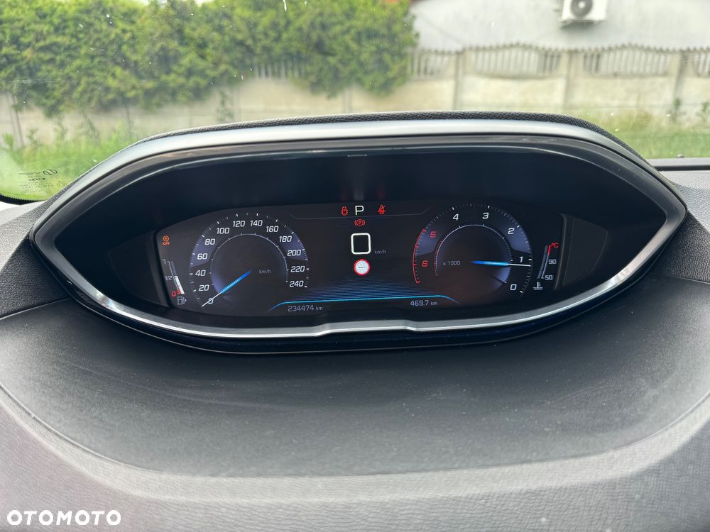 Peugeot 3008 BlueHDi 120 EAT6 Stop & Start Active - 24