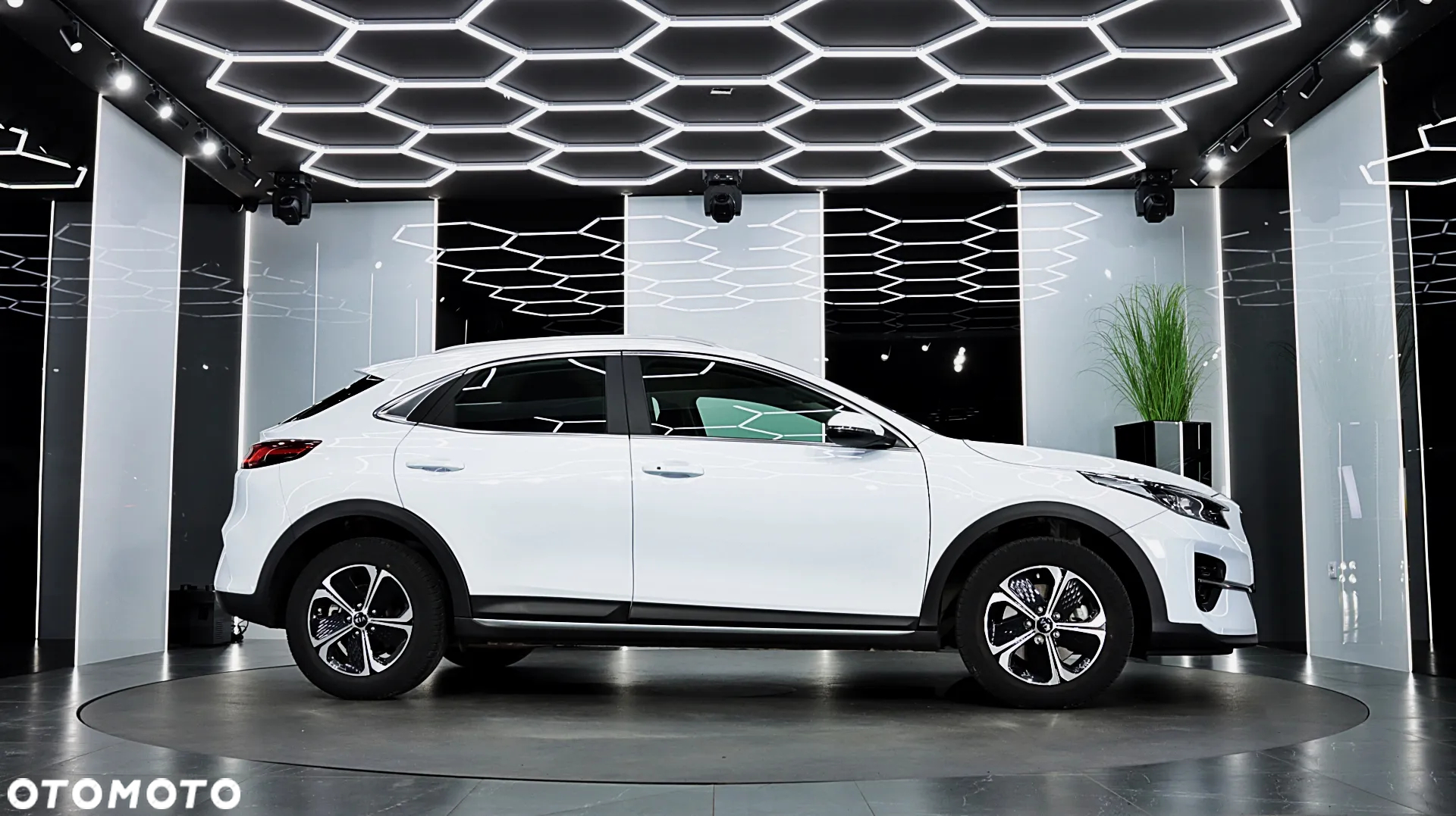 Kia XCeed 1.6 GDI PHEV Business Line DCT - 12