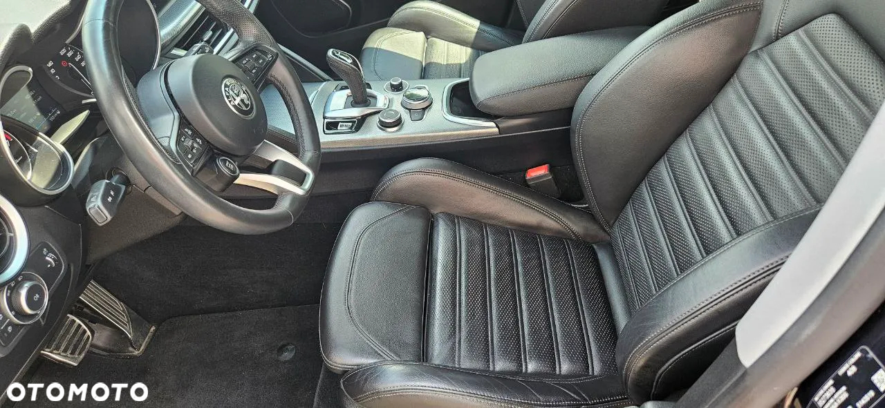 Alfa Romeo Stelvio 2.0 Turbo Veloce Q4 - 15