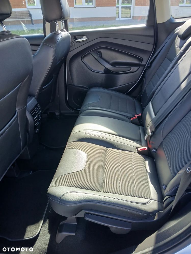 Ford Kuga - 17