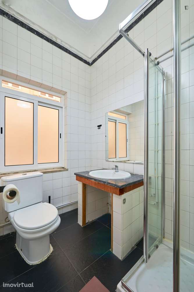 Quarto - localizado em Alameda Lisbon - Grande imagem: 3/27