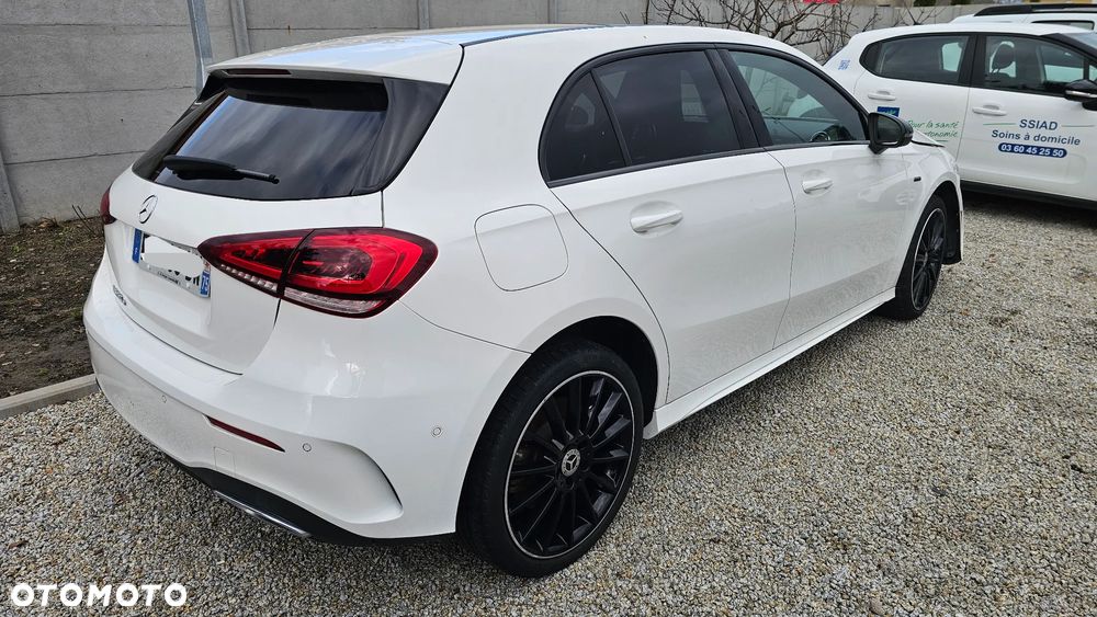 Mercedes-Benz Klasa A 250 E AMG Line 8G-DCT - 4