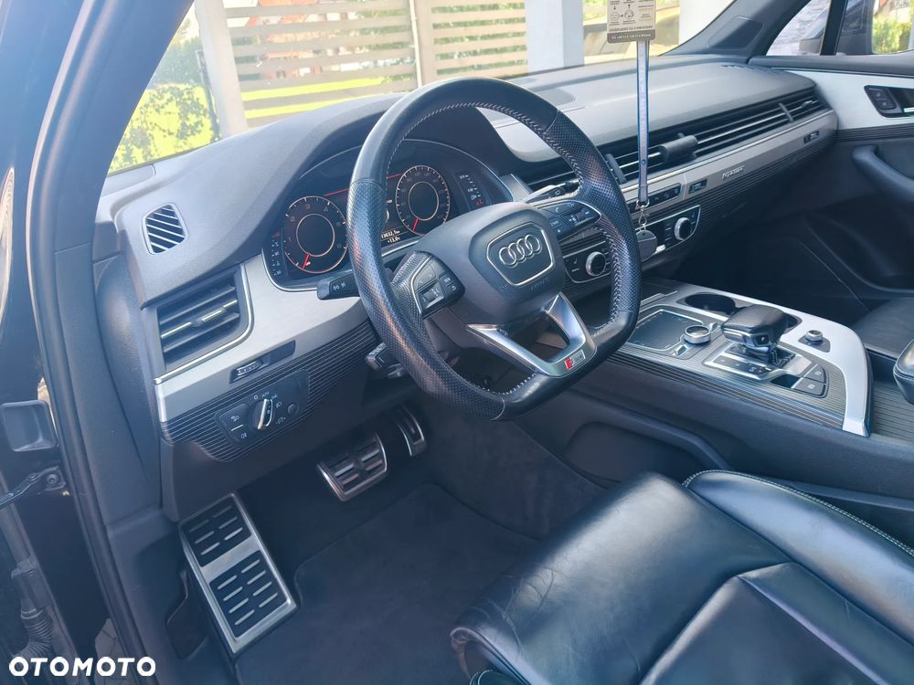 Audi Q7 - 32