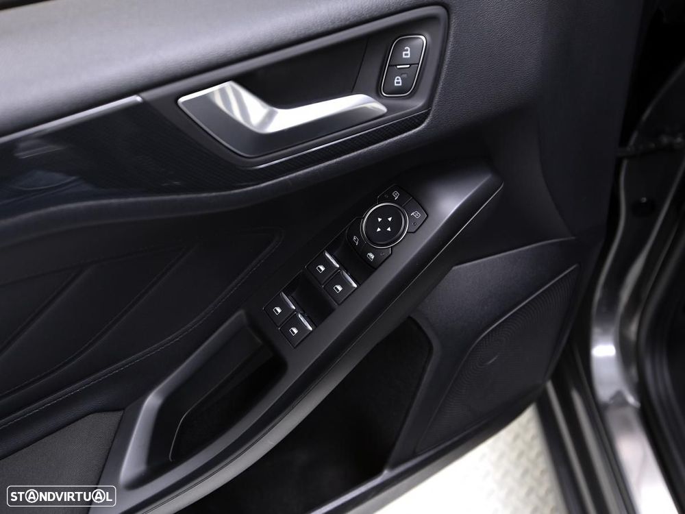 Ford Focus 1.5 TDCi EcoBlue ST-Line - 14