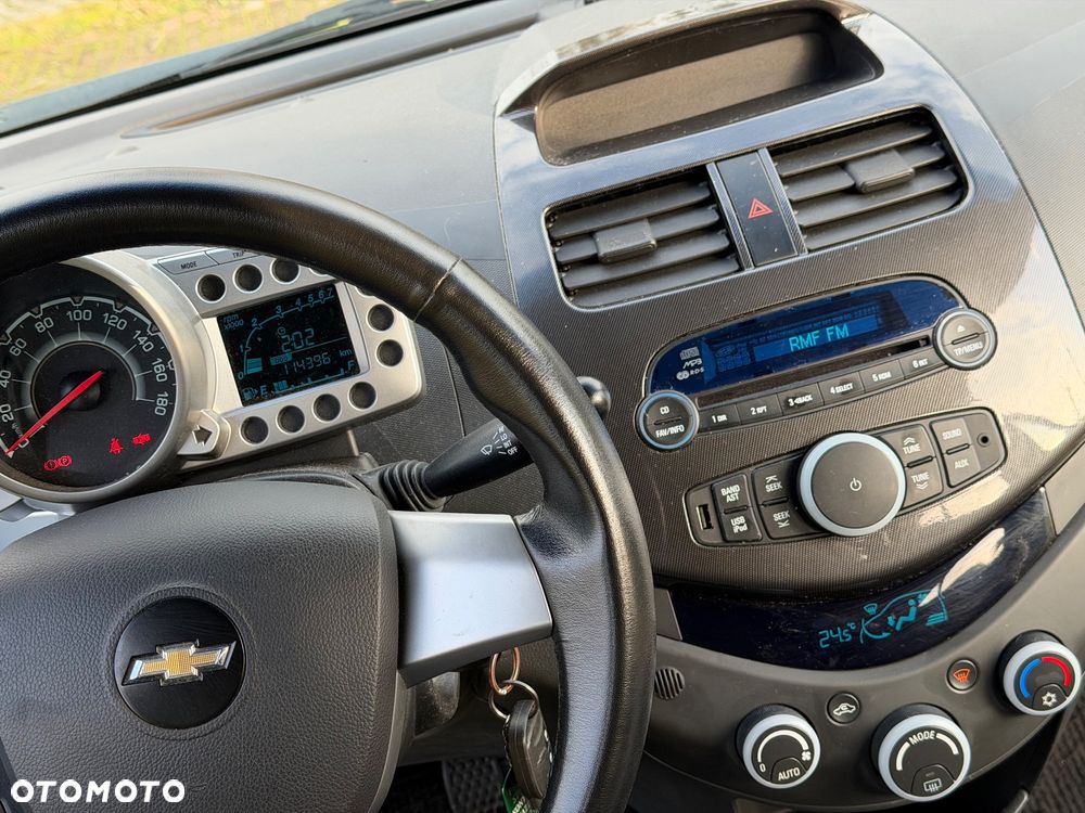 Chevrolet Spark 1.2 LT - 12