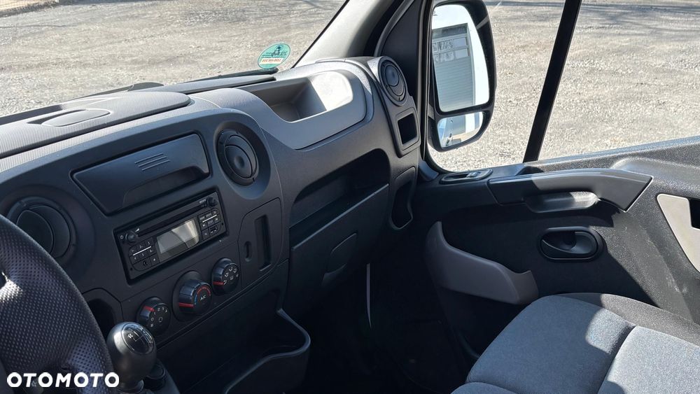 Renault Master L2H2 (średni) - 12