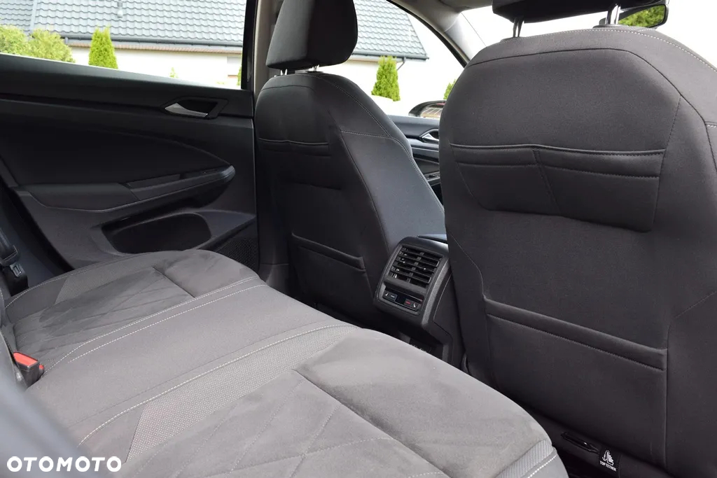 Volkswagen Golf VIII 2.0 TDI Style - 26