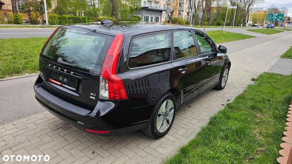 Volvo V50 1.6D DPF DRIVe Kinetic - 3