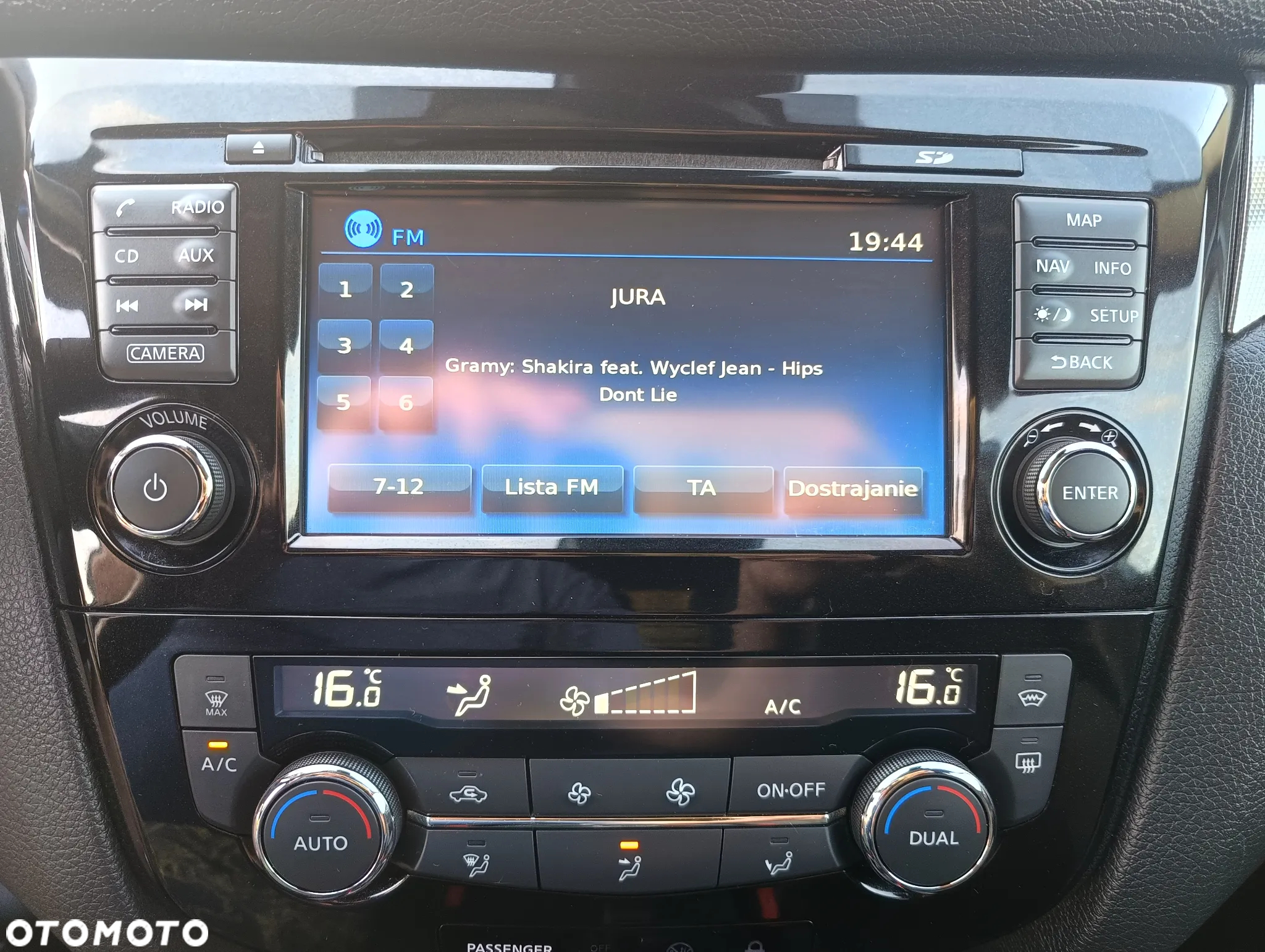 Nissan Qashqai 1.6 DIG-T N-Connecta - 19