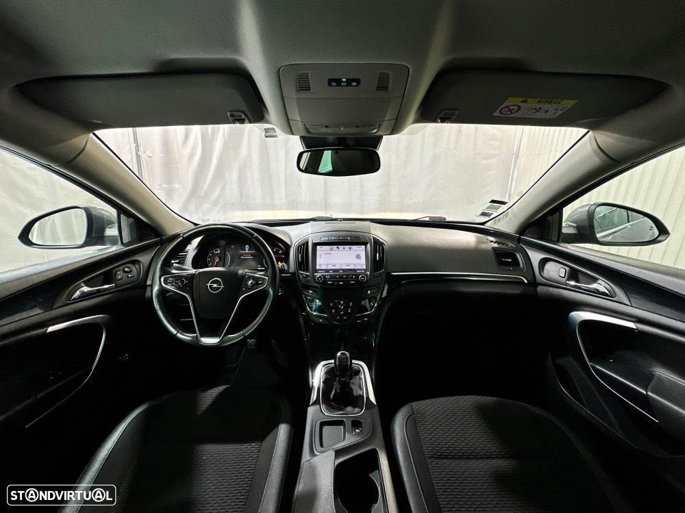 Opel Insignia - 11