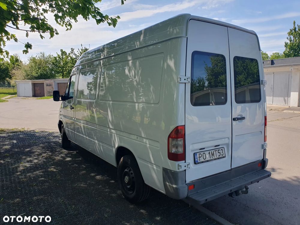 Mercedes-Benz Sprinter - 3