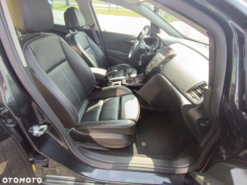 Opel Astra 1.6 D (CDTI) Start/Stop Sports Tourer Dynamic - 29