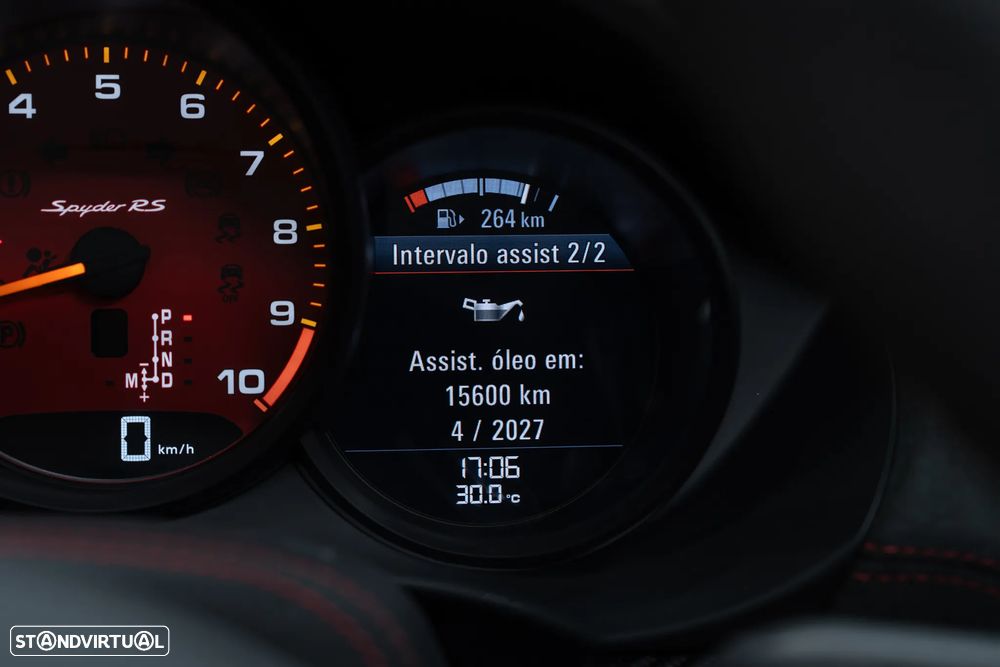 Porsche 718 Spyder RS - 38
