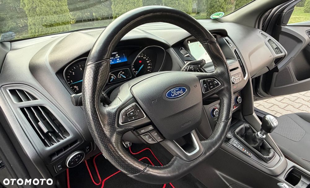 Ford Focus - 40