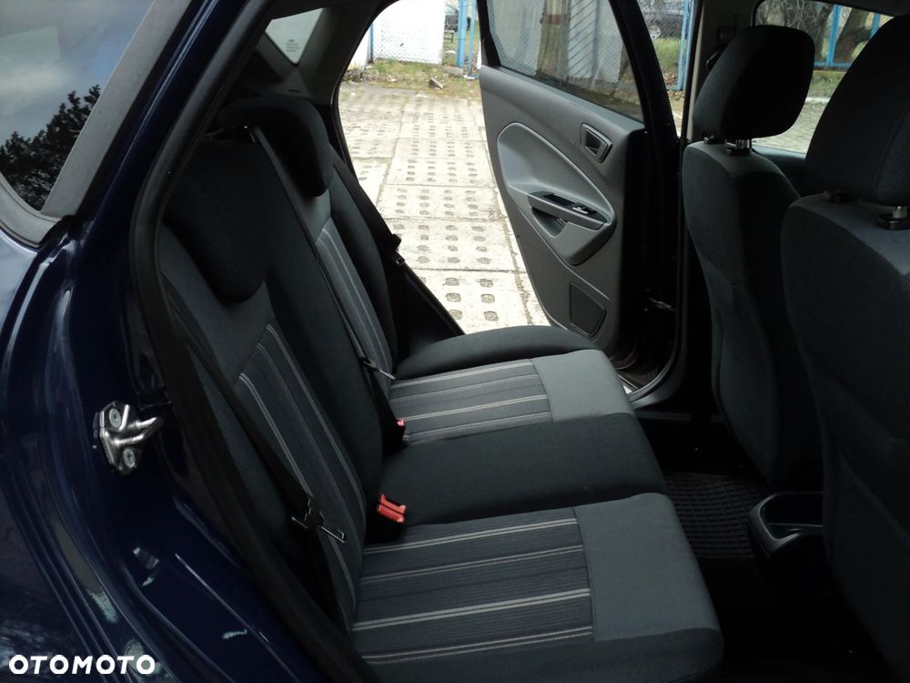 Ford Fiesta 1.25 Champions Edition - 12