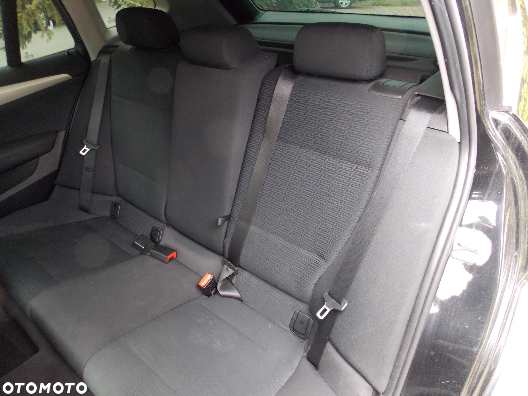 BMW X1 sDrive18d xLine - 28