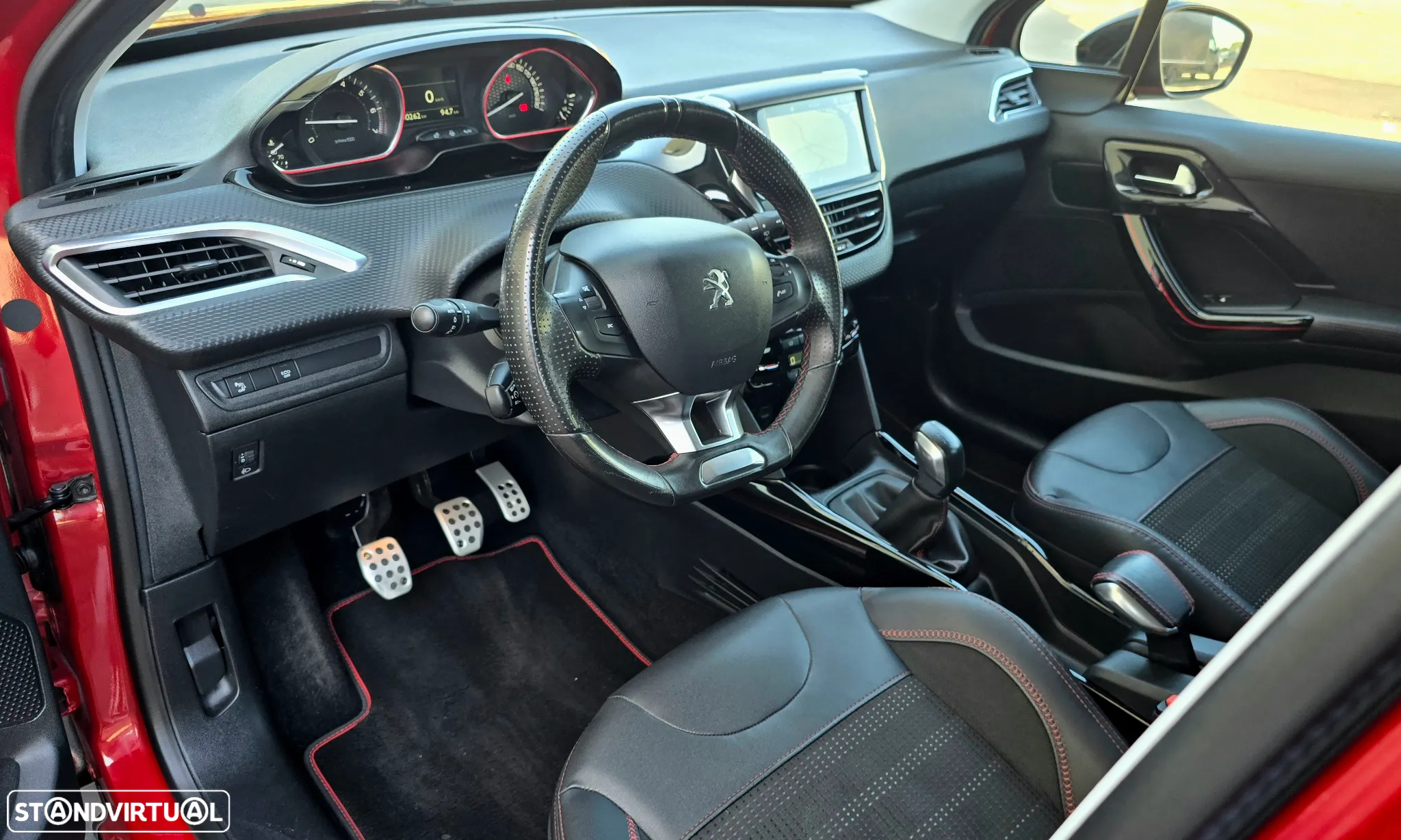 Peugeot 2008 1.2 PureTech GT Line - 8