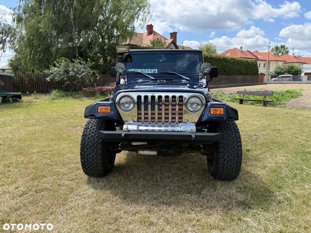 Jeep Wrangler - 10