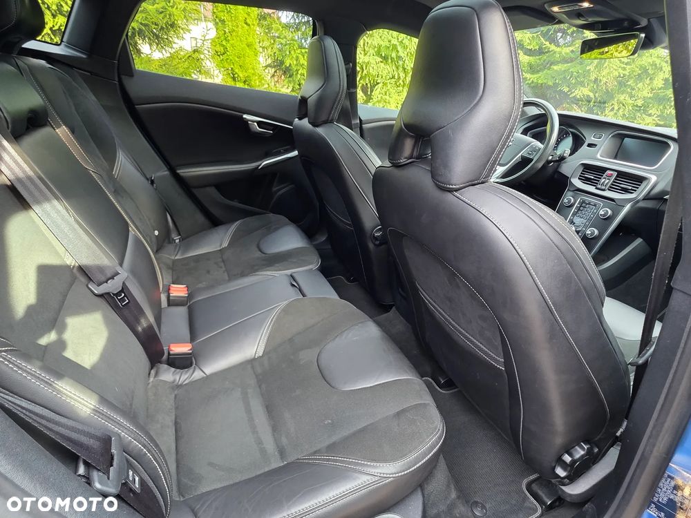 Volvo V40 T3 Drive-E R-Design Momentum - 14