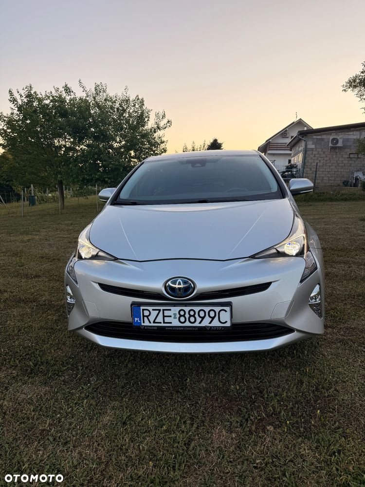 Toyota Prius 1.8 Hybrid Prestige - 2