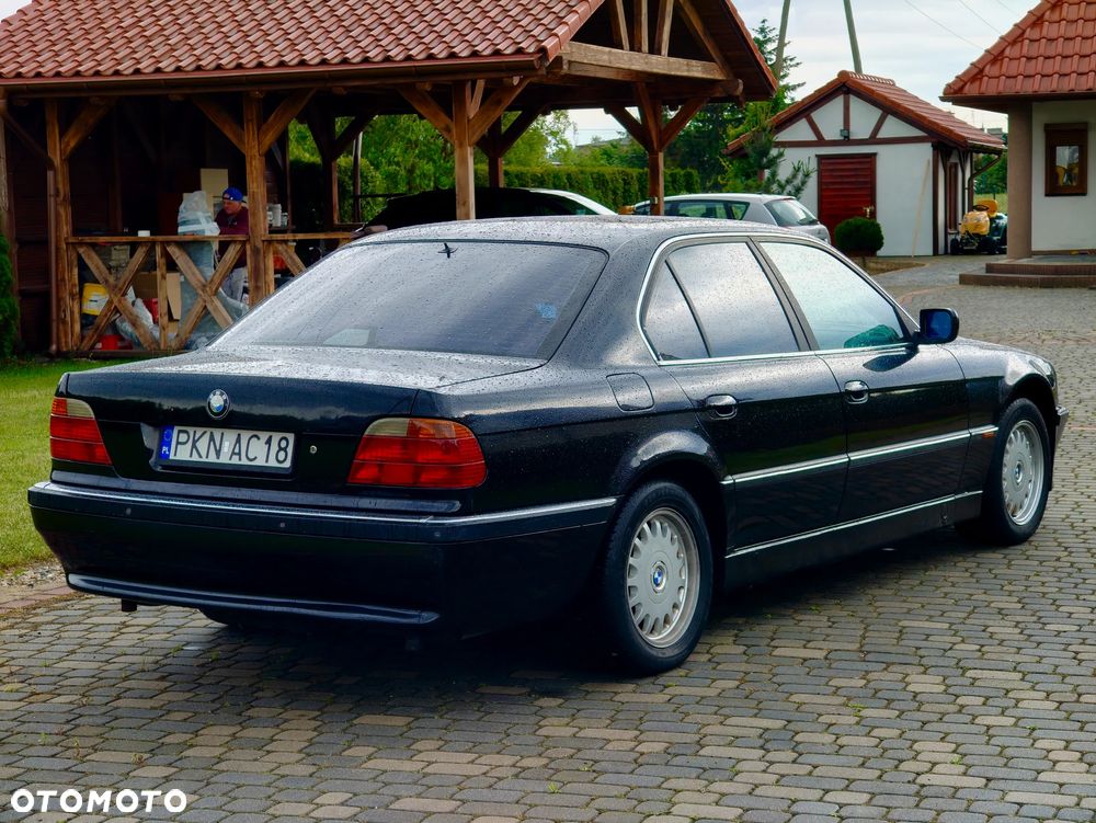 BMW Seria 7 - 4