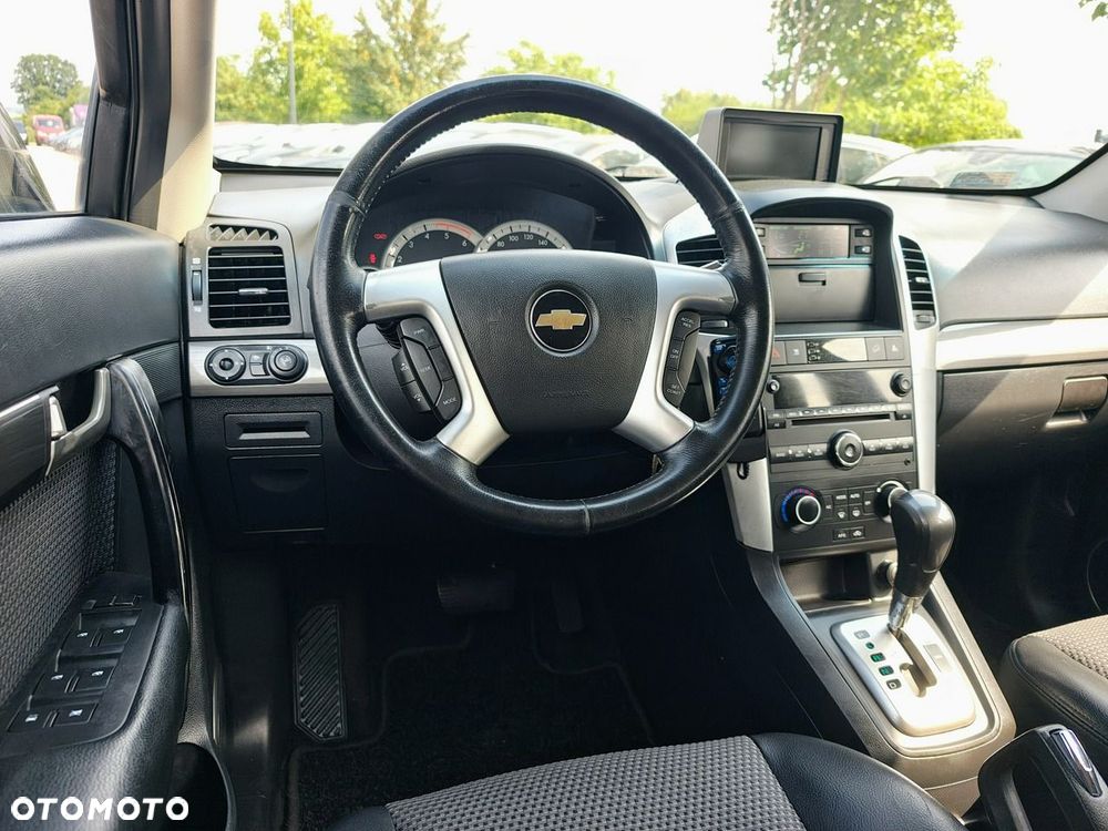 Chevrolet Captiva - 34