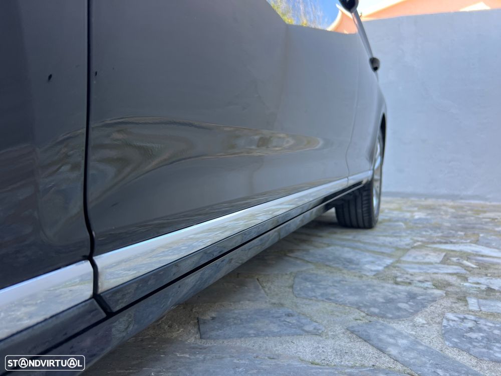 VW Passat 2.0 TDI Confortline DSG - 15