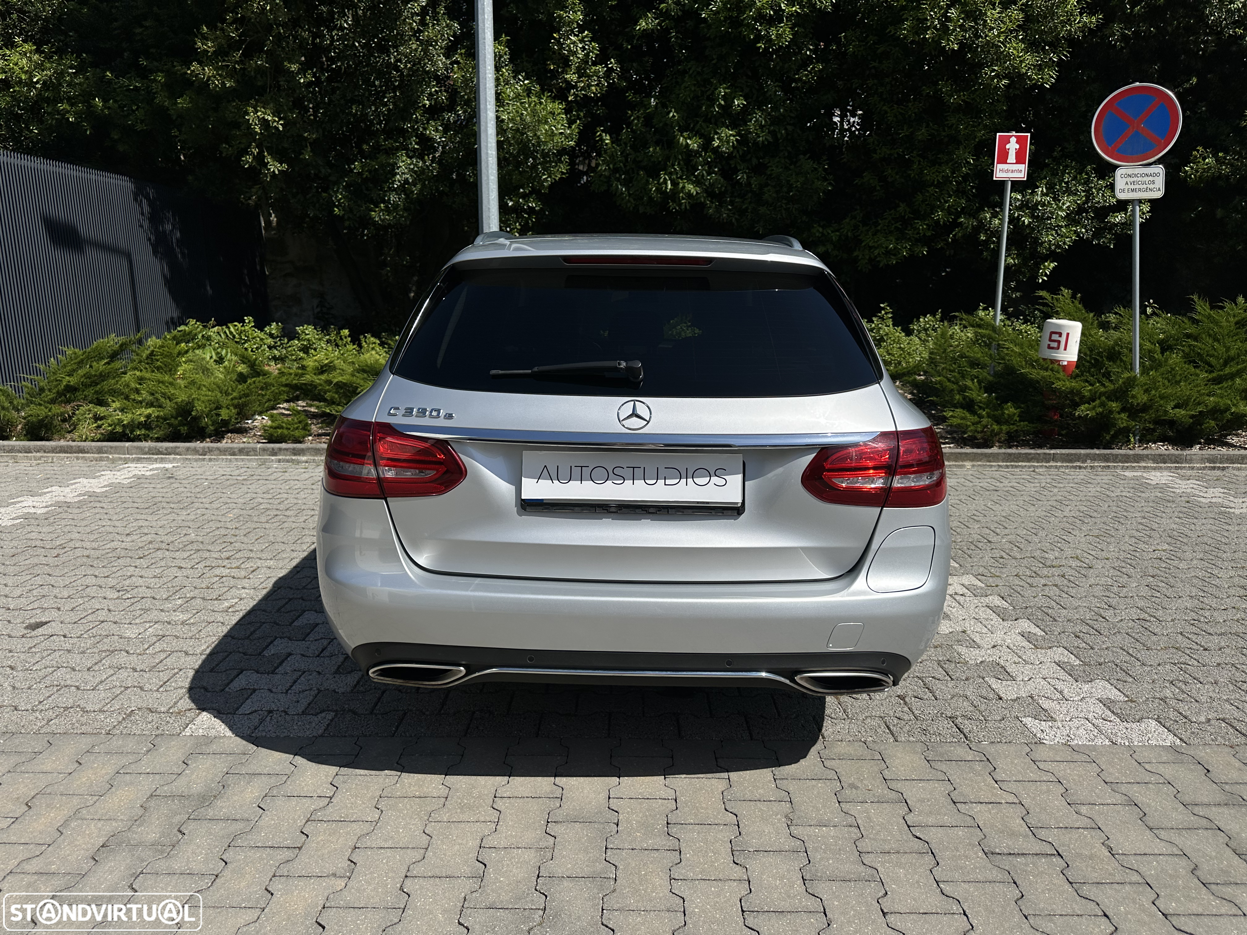 Mercedes-Benz C 350 e - 24
