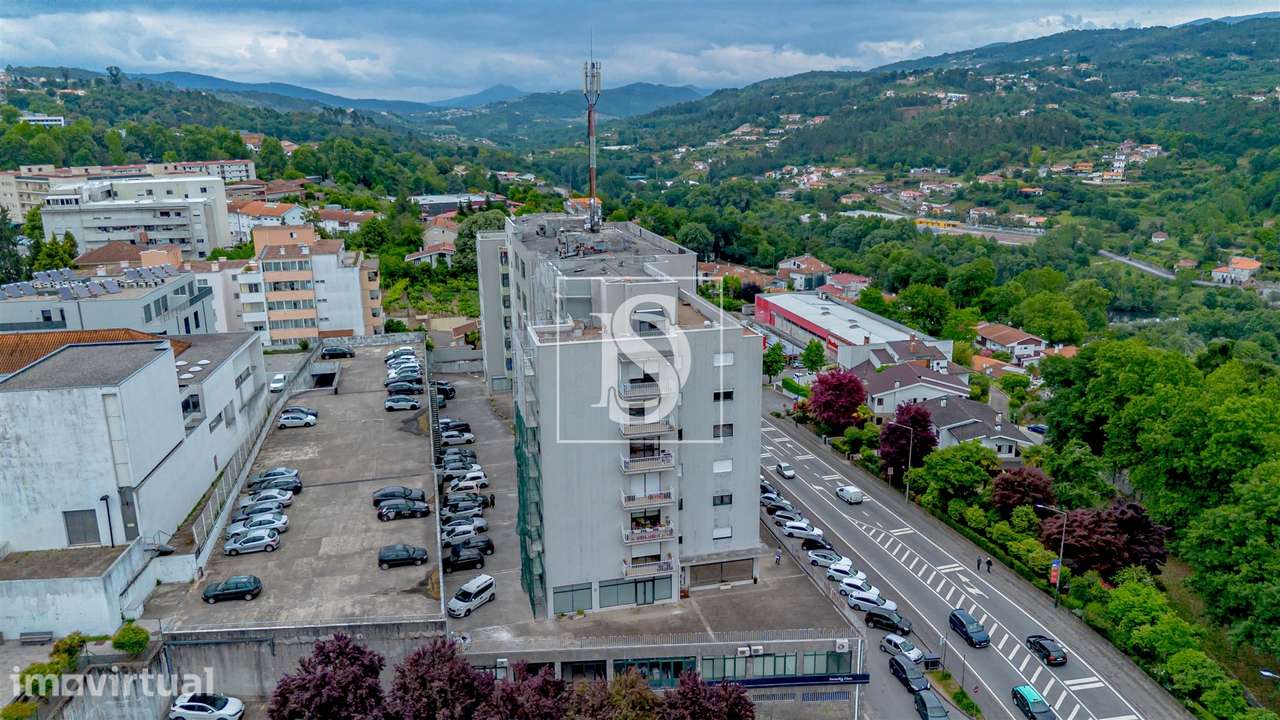 Loja  Venda em Amarante (São Gonçalo), Madalena, Cepelos e Gatão,Amara - Grande imagem: 2/32