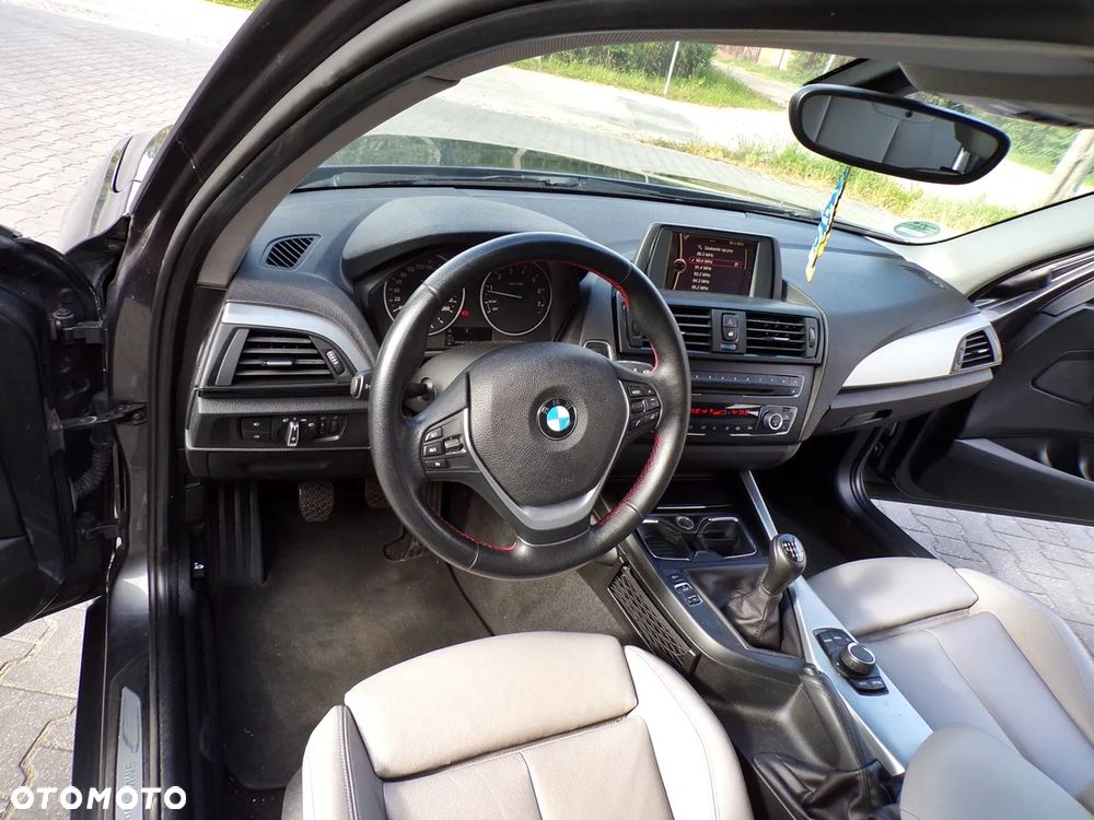 BMW Seria 1 116i Sport Line - 15