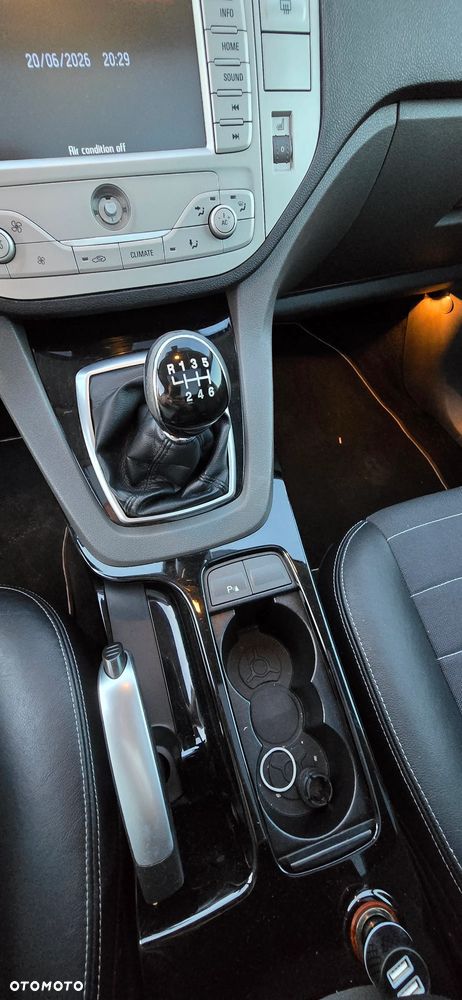 Ford Kuga 2.0 TDCi Individual - 11