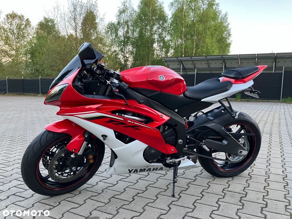 Yamaha R6 - 4