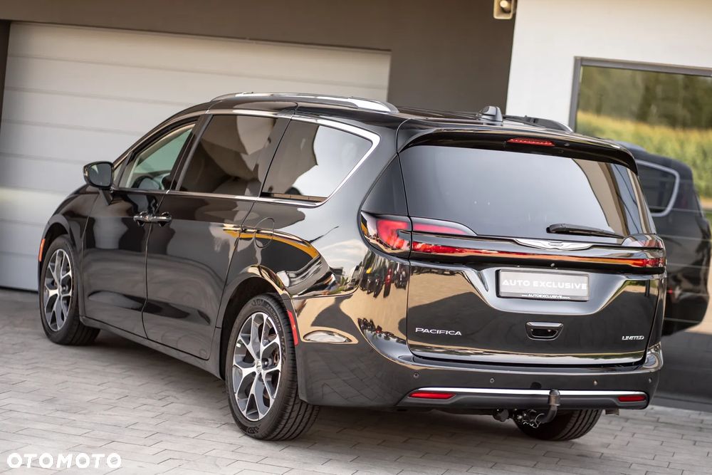 Chrysler Pacifica - 24