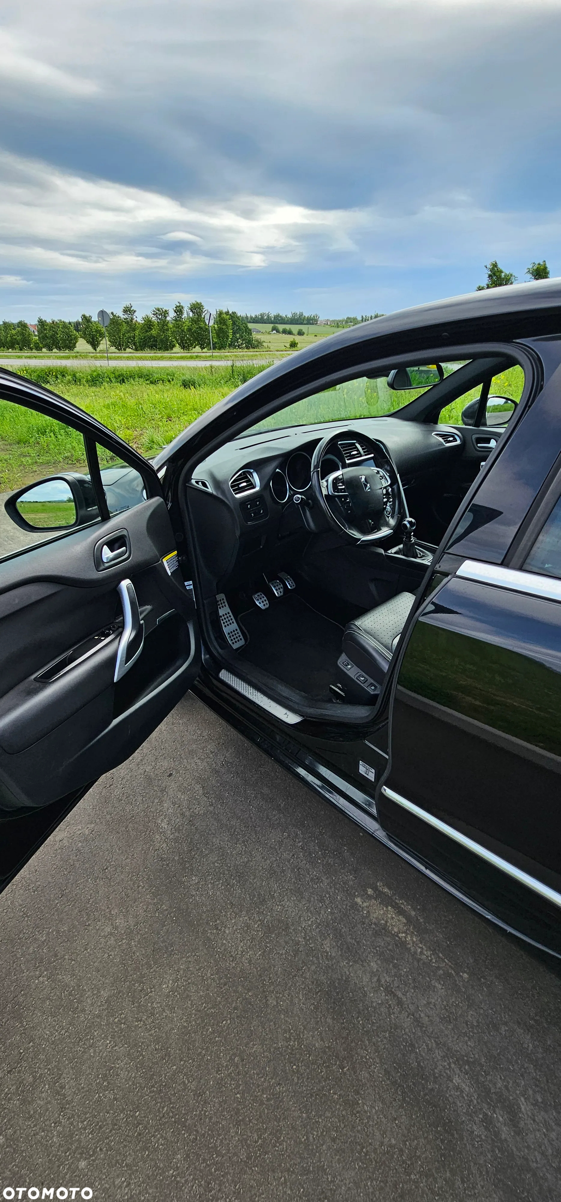Citroën DS4 1.6 HDi SoChic - 4